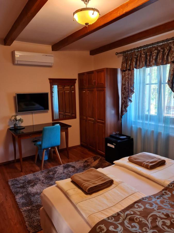Toroes Panzio Bed & Breakfast Szabolcs ภายนอก รูปภาพ