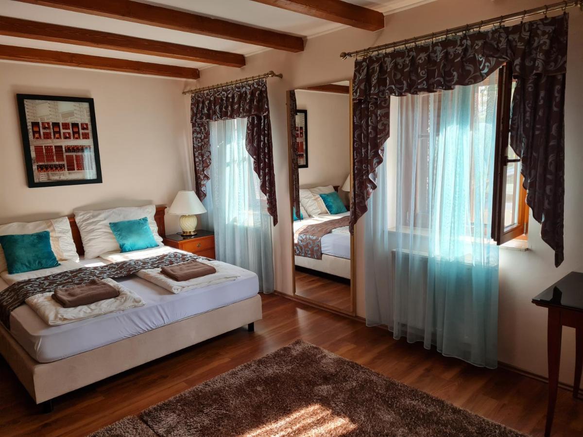 Toroes Panzio Bed & Breakfast Szabolcs ภายนอก รูปภาพ
