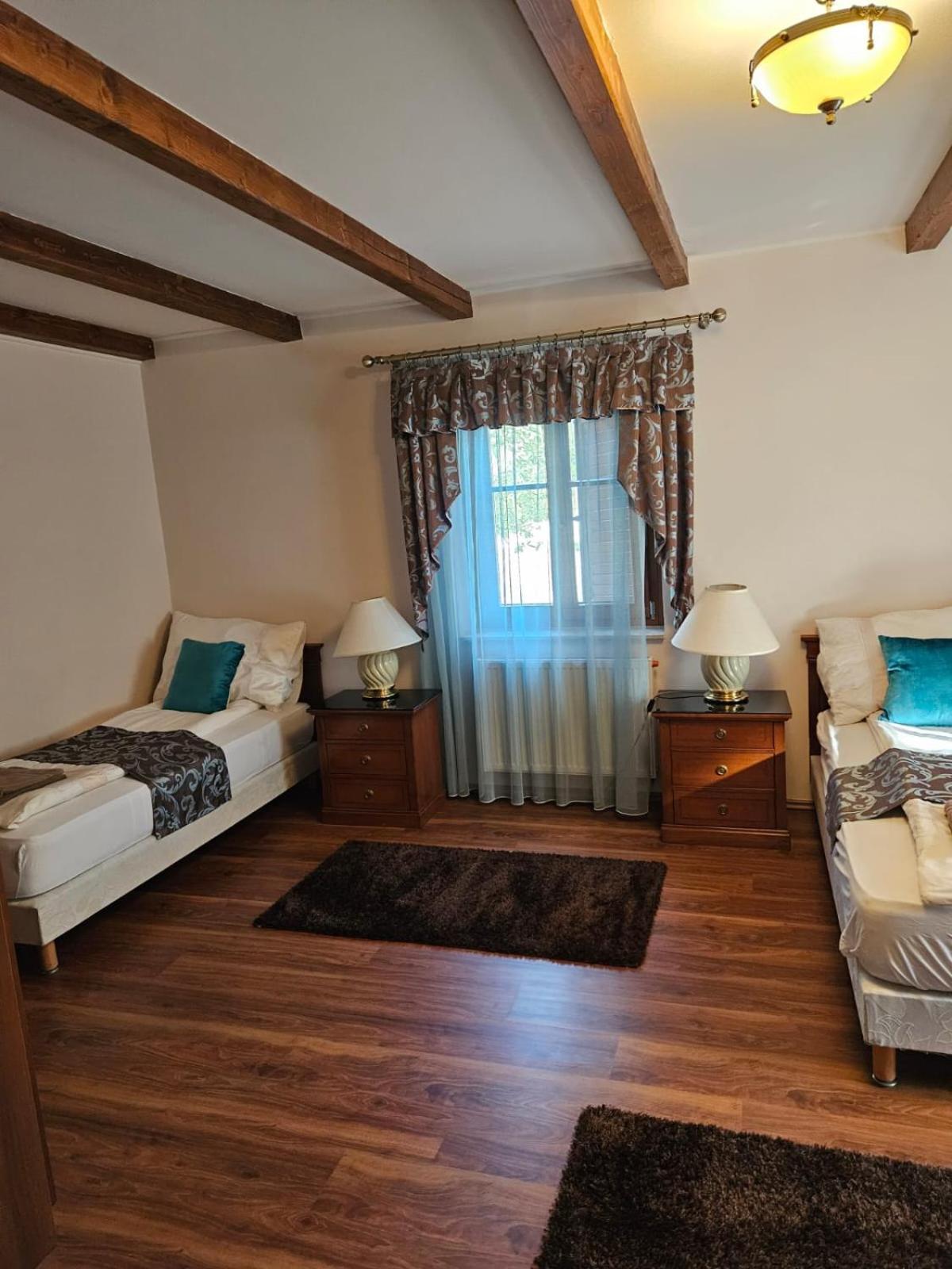 Toroes Panzio Bed & Breakfast Szabolcs ภายนอก รูปภาพ